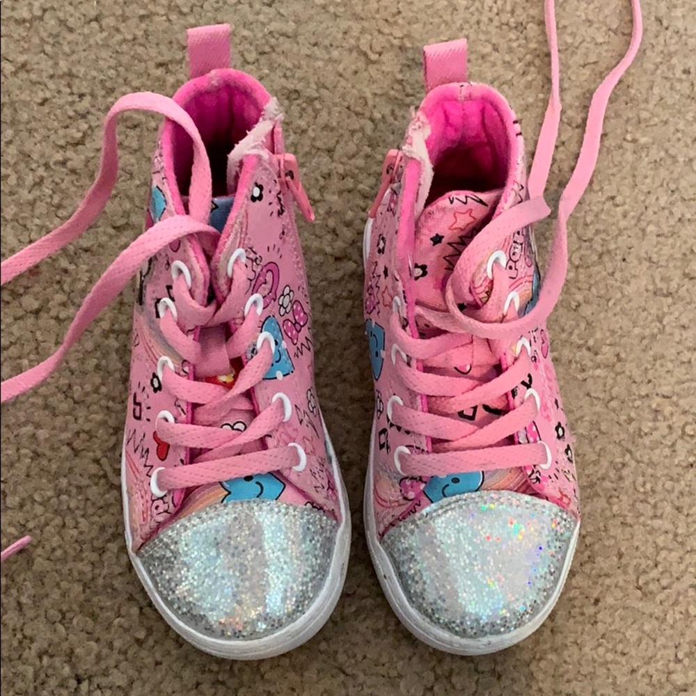 Minnie Mouse high top shoes.